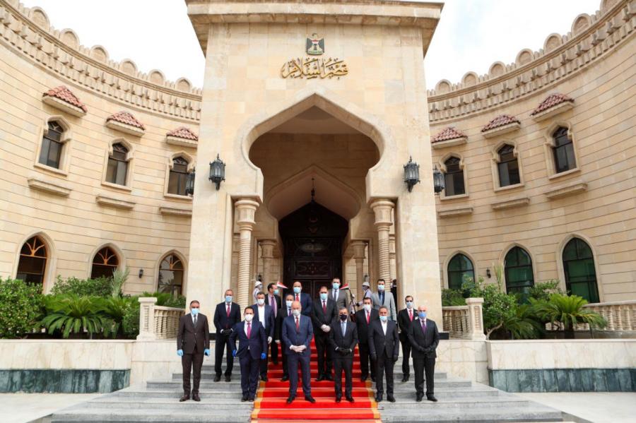 محافظ بغداد يحضر لقاء رئيس الجمهورية مع عددا من السادة المحافظين