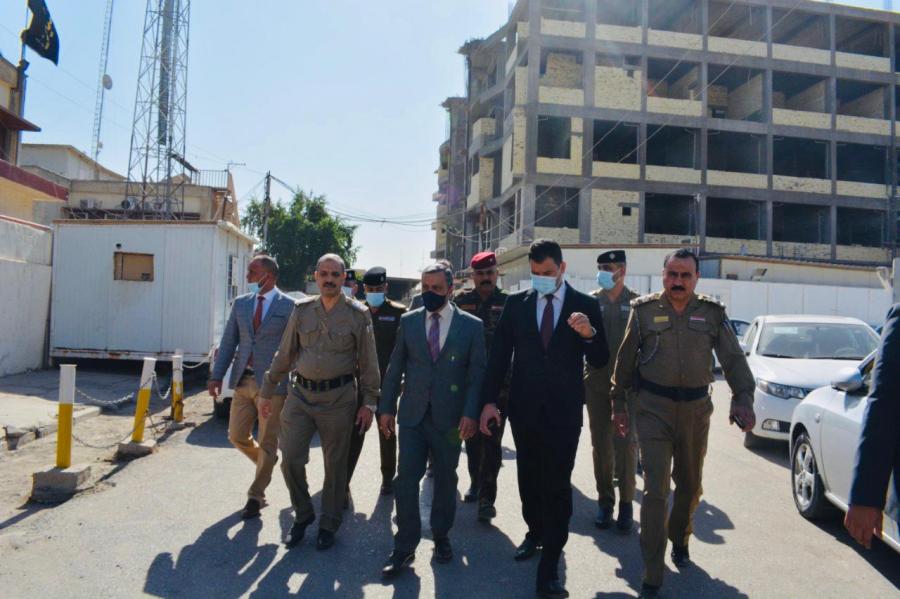 محافظ بغداد يتفقد ميدانيا مشروع بناية الاحوال والجوازات العامة الجديدة