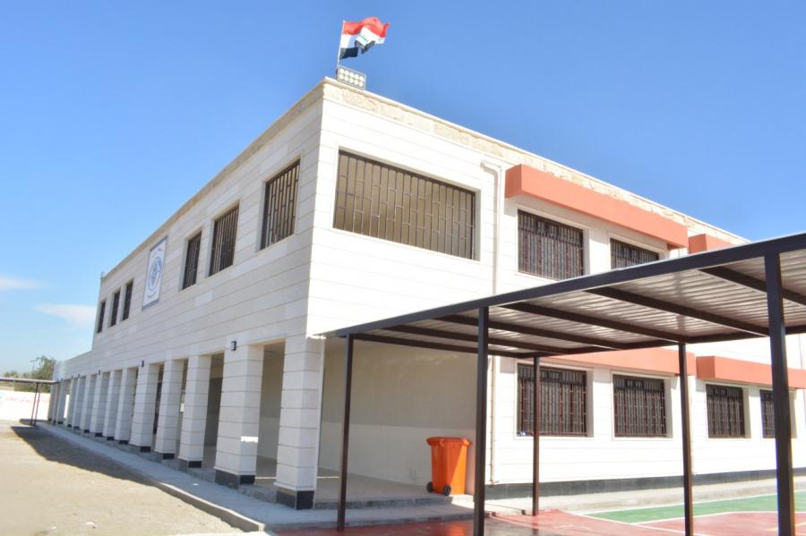 محافظ بغداد يفتتح مدرستين ويعلن قرب انجاز خمسة جديدة في ناحية اللطيفية