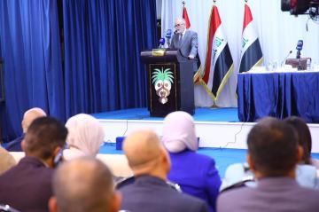 محافظ بغداد يعلن وضع خطة شاملة لتطوير المكتبات والتحول إلى النظام الرقمي