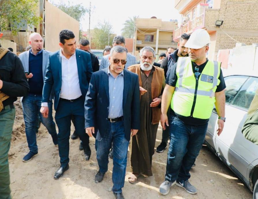 محافظ بغداد يعلن المباشرة باكساء وتاهيل (٥) محلات سكنية في الحسينية