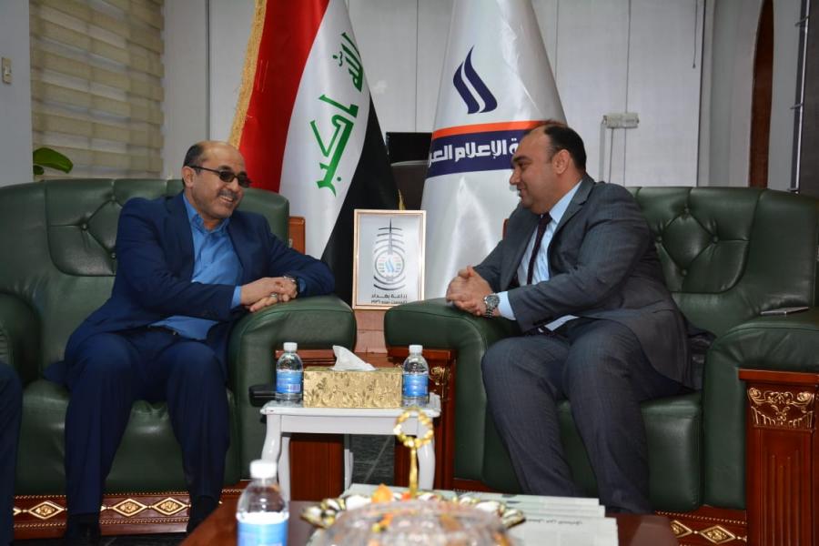 محافظ بغداد يلتقي رئيس شبكة الاعلام ويشدد على دور الاعلام في اشاعة الامل بين المواطنين